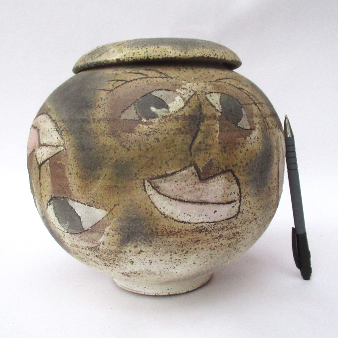 Chris Bramble studio pottery "Smiler" jar, hand thrown stoneware, 1995