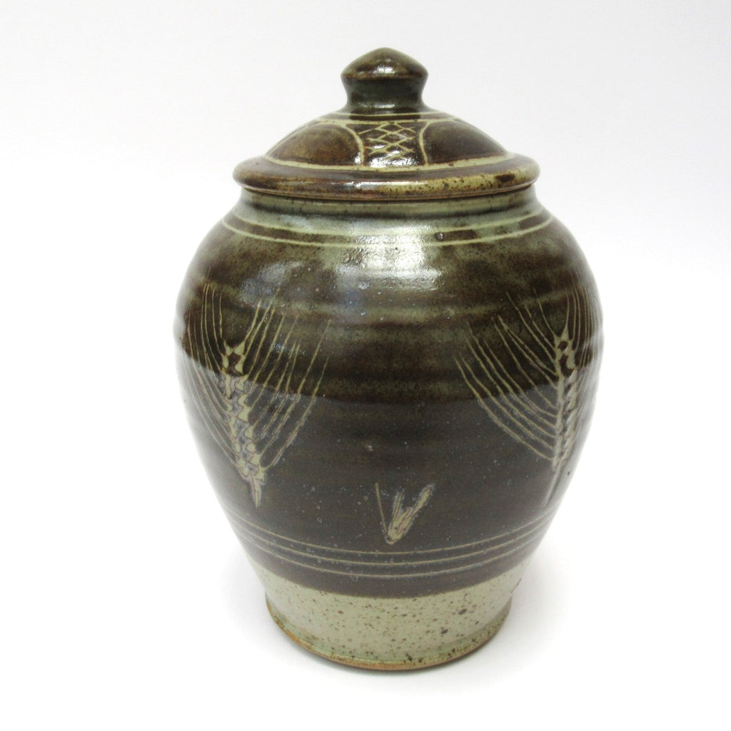Chris Lewis, British studio pottery stoneware jar and cover, c1985