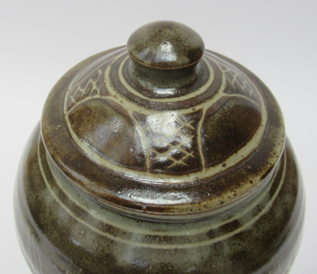 Chris Lewis, British studio pottery stoneware jar and cover, c1985