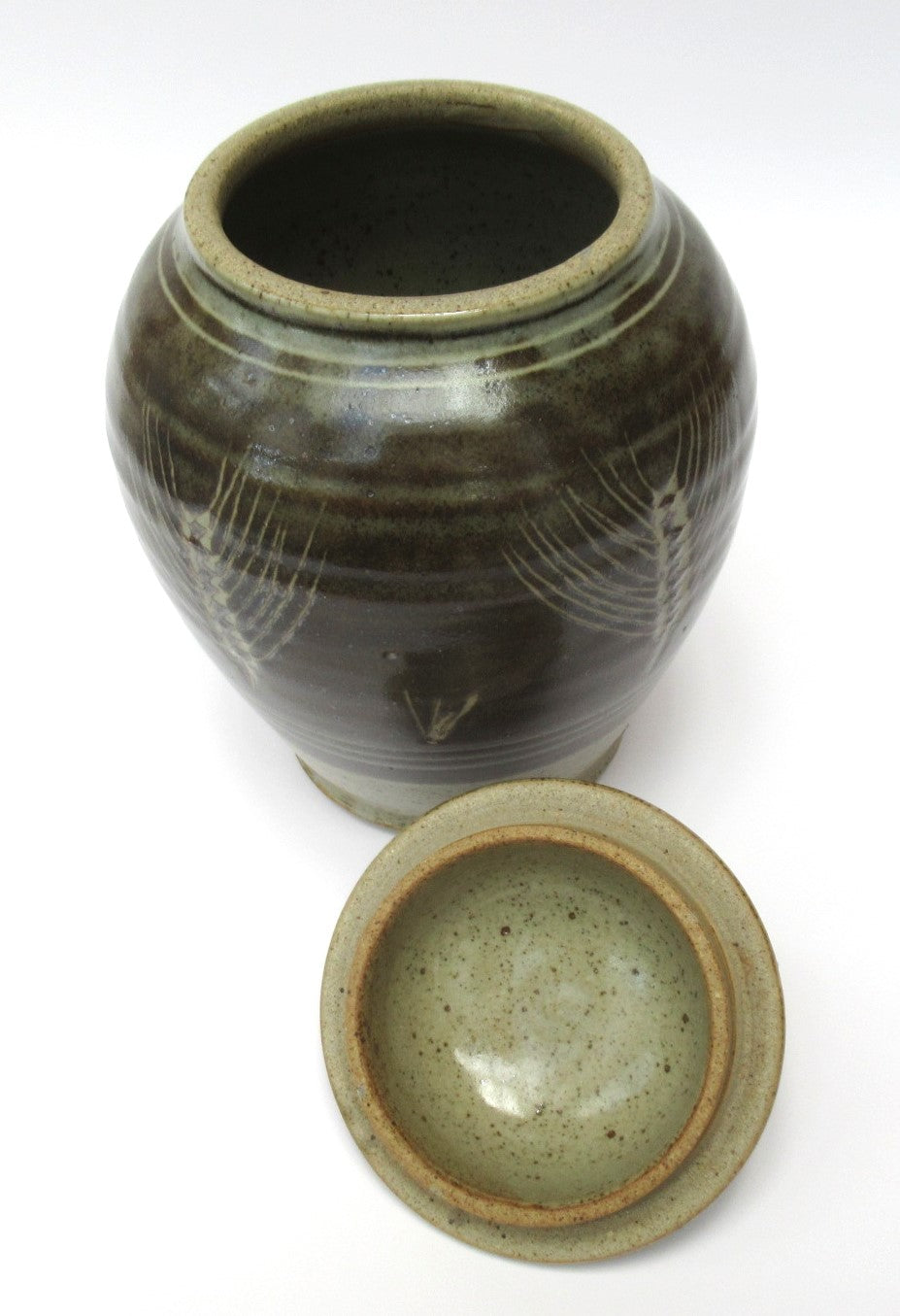 Chris Lewis, British studio pottery stoneware jar and cover, c1985