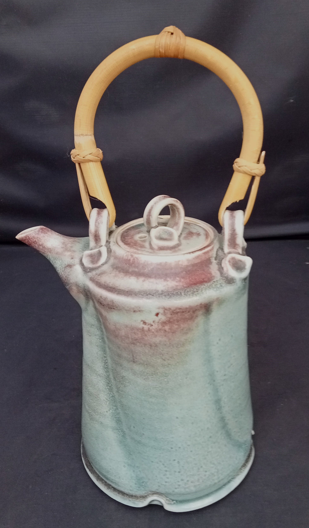 Bridget Drakeford porcelain coffee pot, celadon & sang be boeuf glaze, 2000