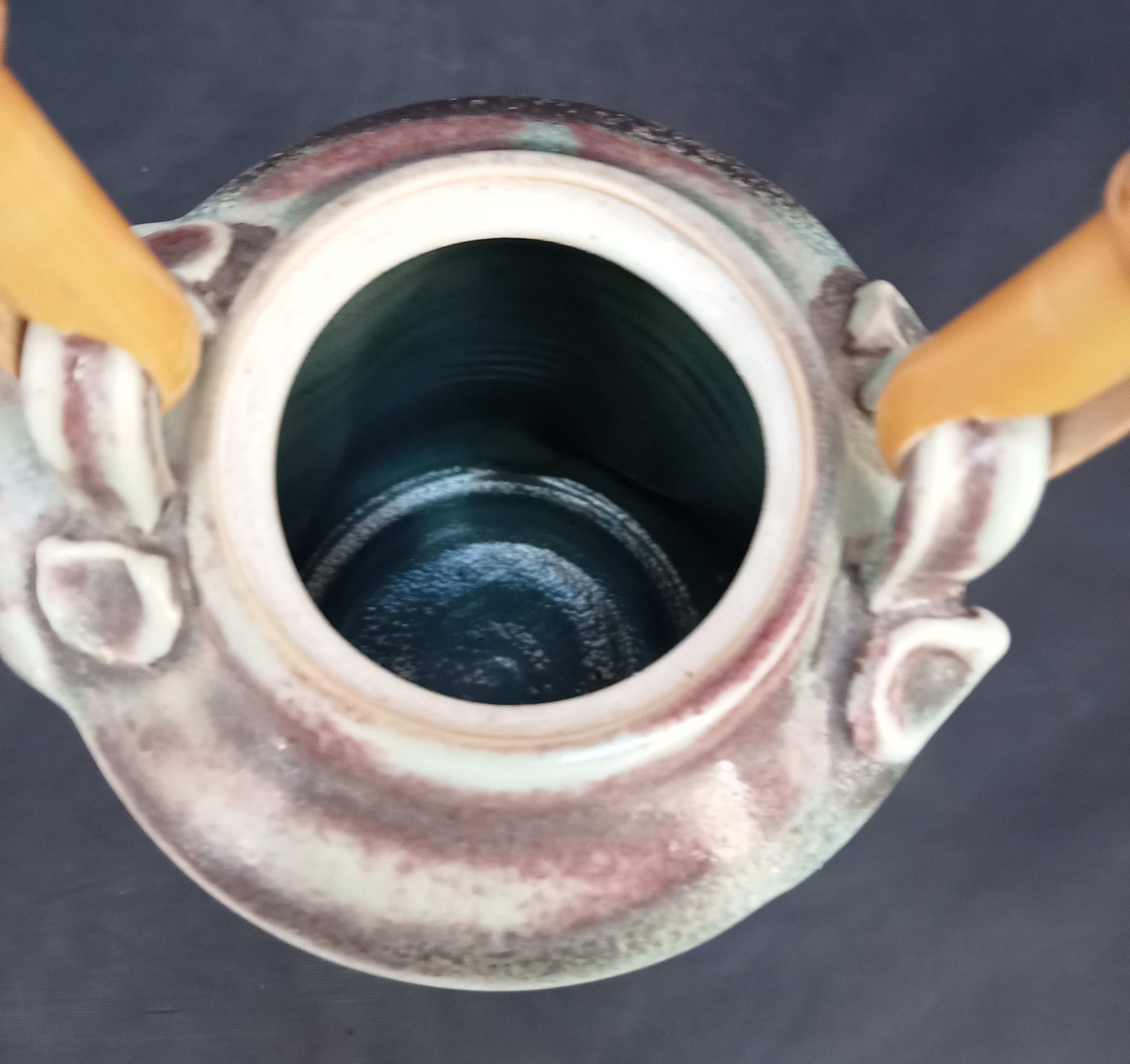 Bridget Drakeford porcelain coffee pot, celadon & sang be boeuf glaze, 2000