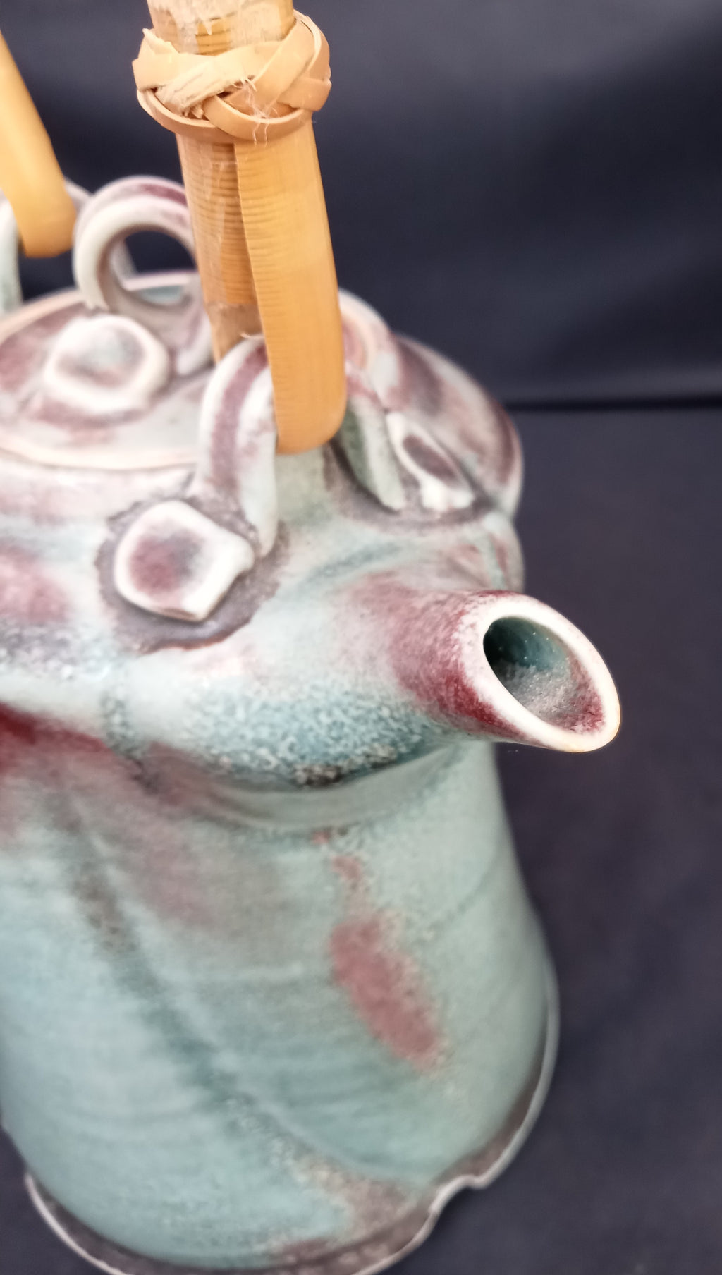 Bridget Drakeford porcelain coffee pot, celadon & sang be boeuf glaze, 2000