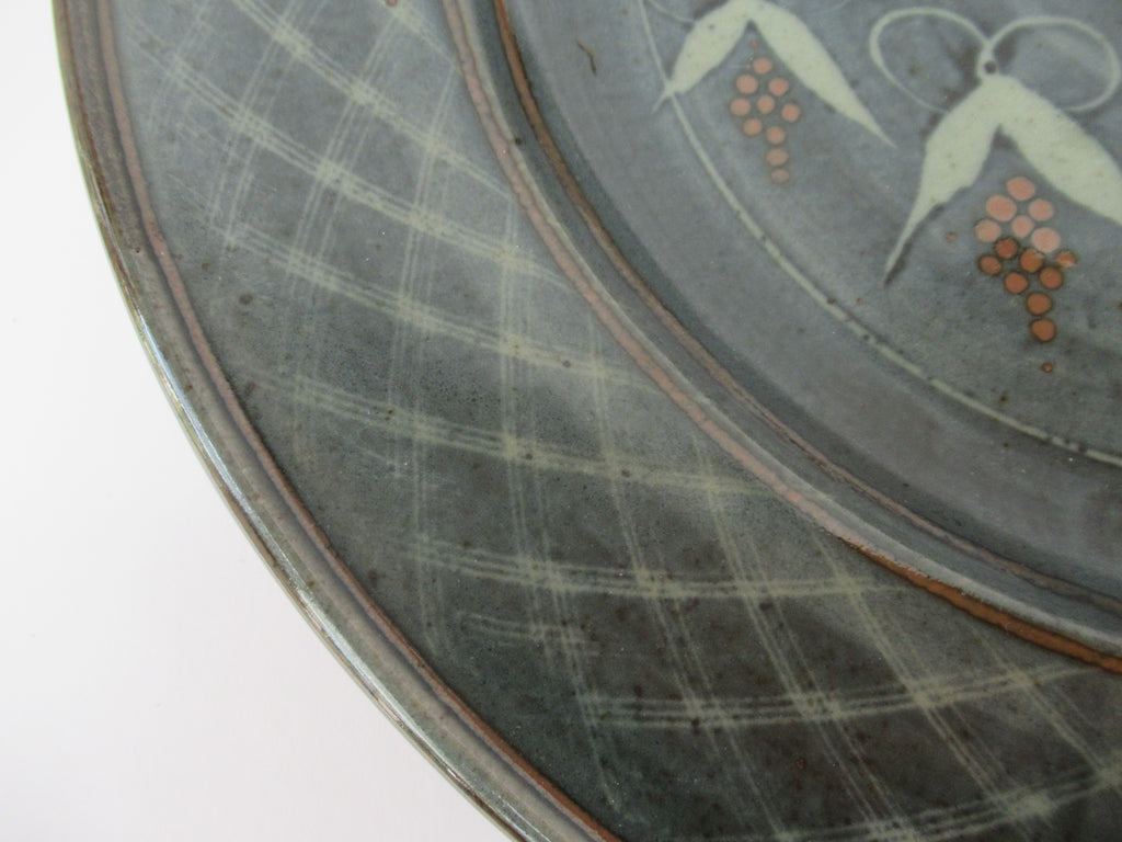 David Frith, Brookhouse Pottery, large stoneware charger or shallow dish, c1990