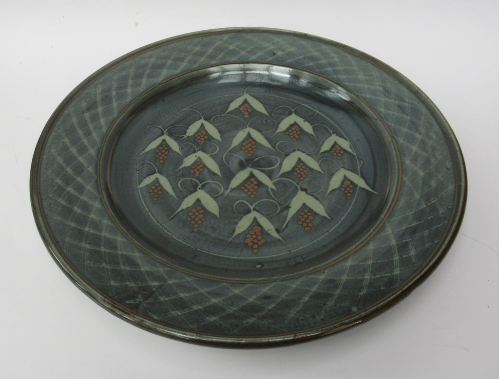 David Frith, Brookhouse Pottery, large stoneware charger or shallow dish, c1990