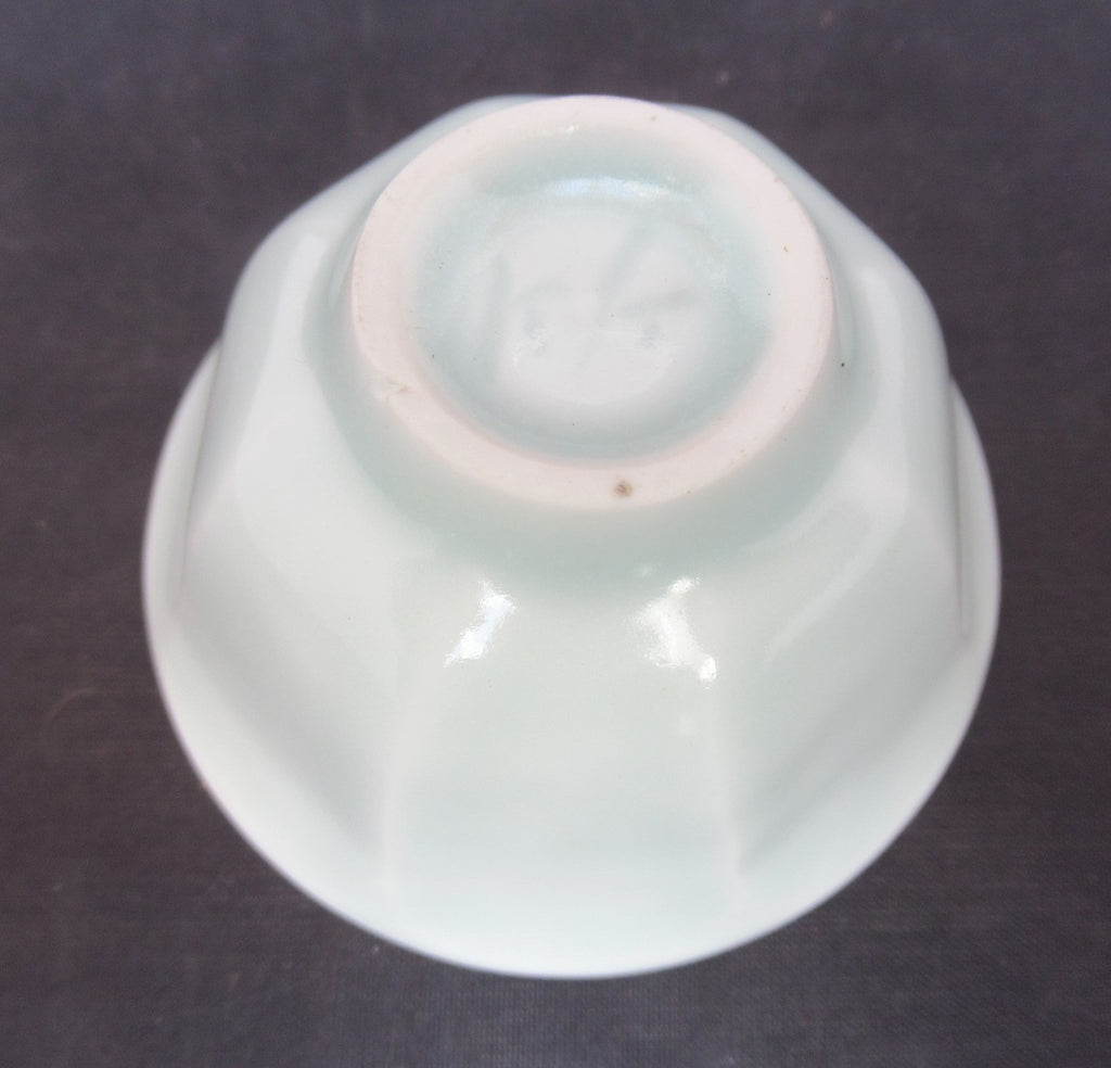 Ko Takenaka (Kyoto), Japanese studio pottery porcelain tea bowl, c1990