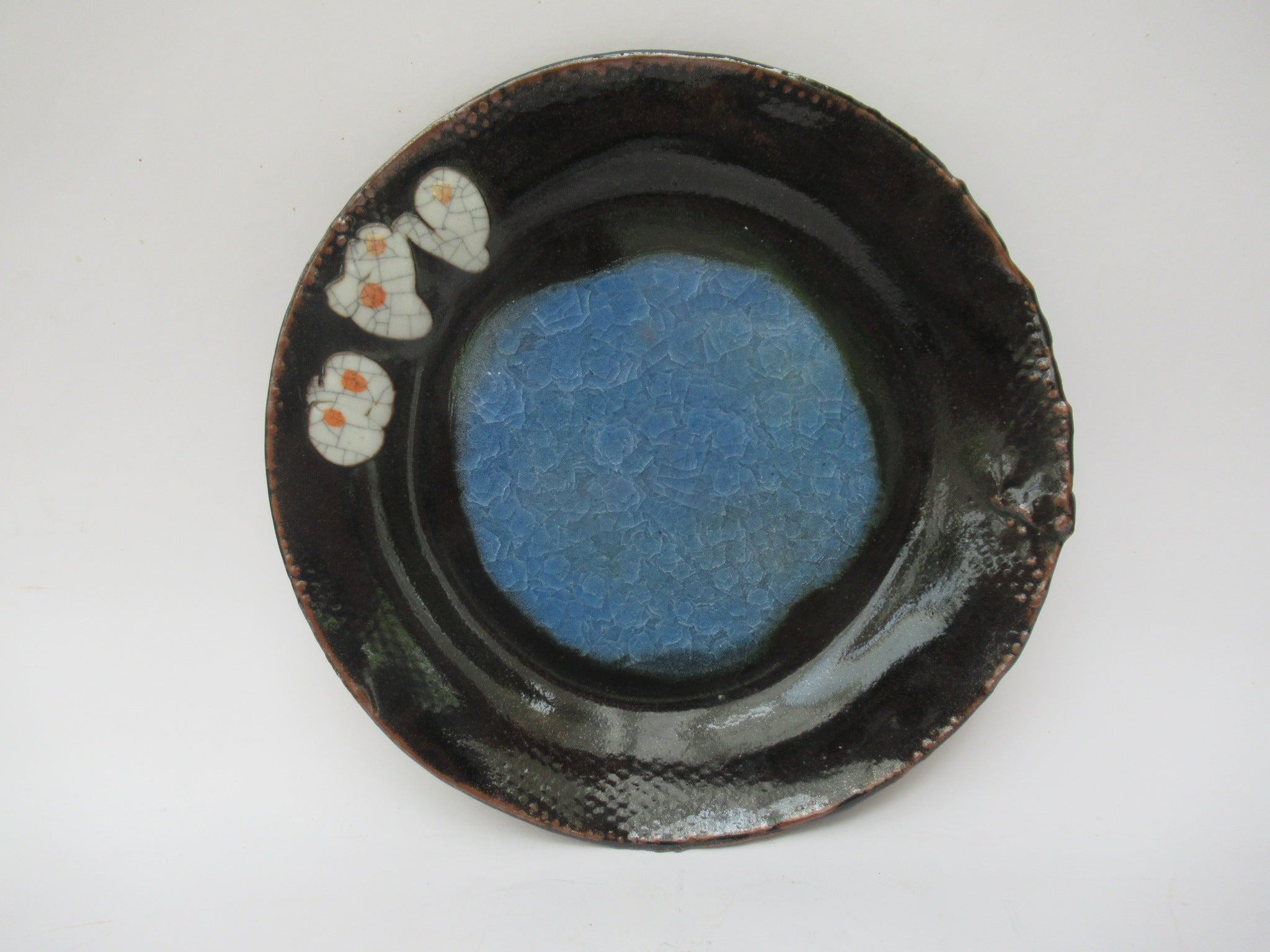 Liz Bowe studio pottery reduction fired stoneware dish or plate, c2010