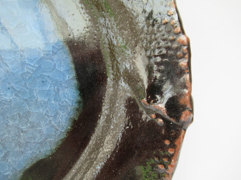 Liz Bowe studio pottery reduction fired stoneware dish or plate, c2010