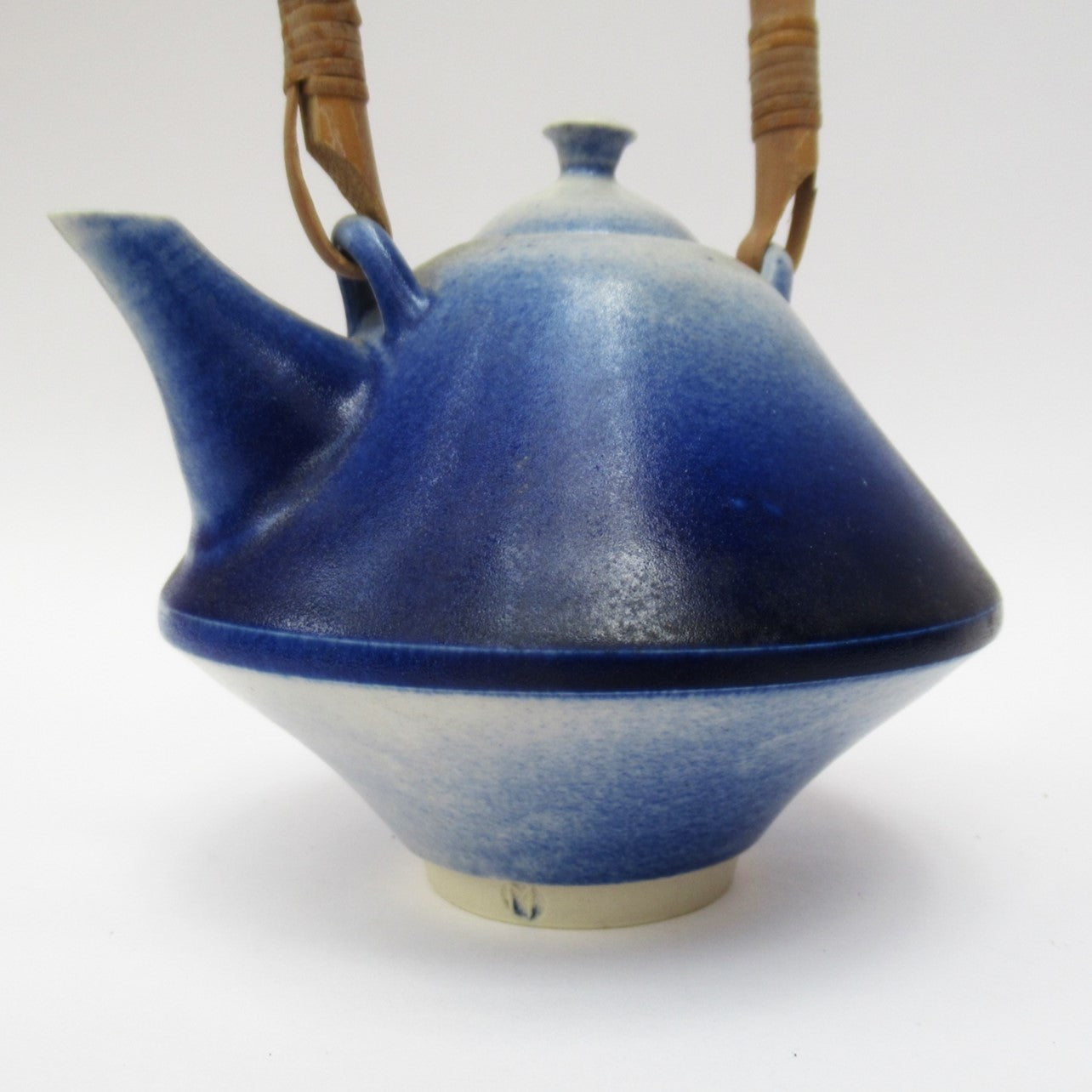 Melanie Brown, British studio pottery porcelain teapot, c1995