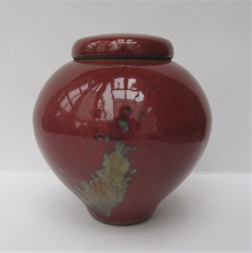 Peter Sparrey studio pottery stoneware sang-be boeuf glazed jar and cover, c1990
