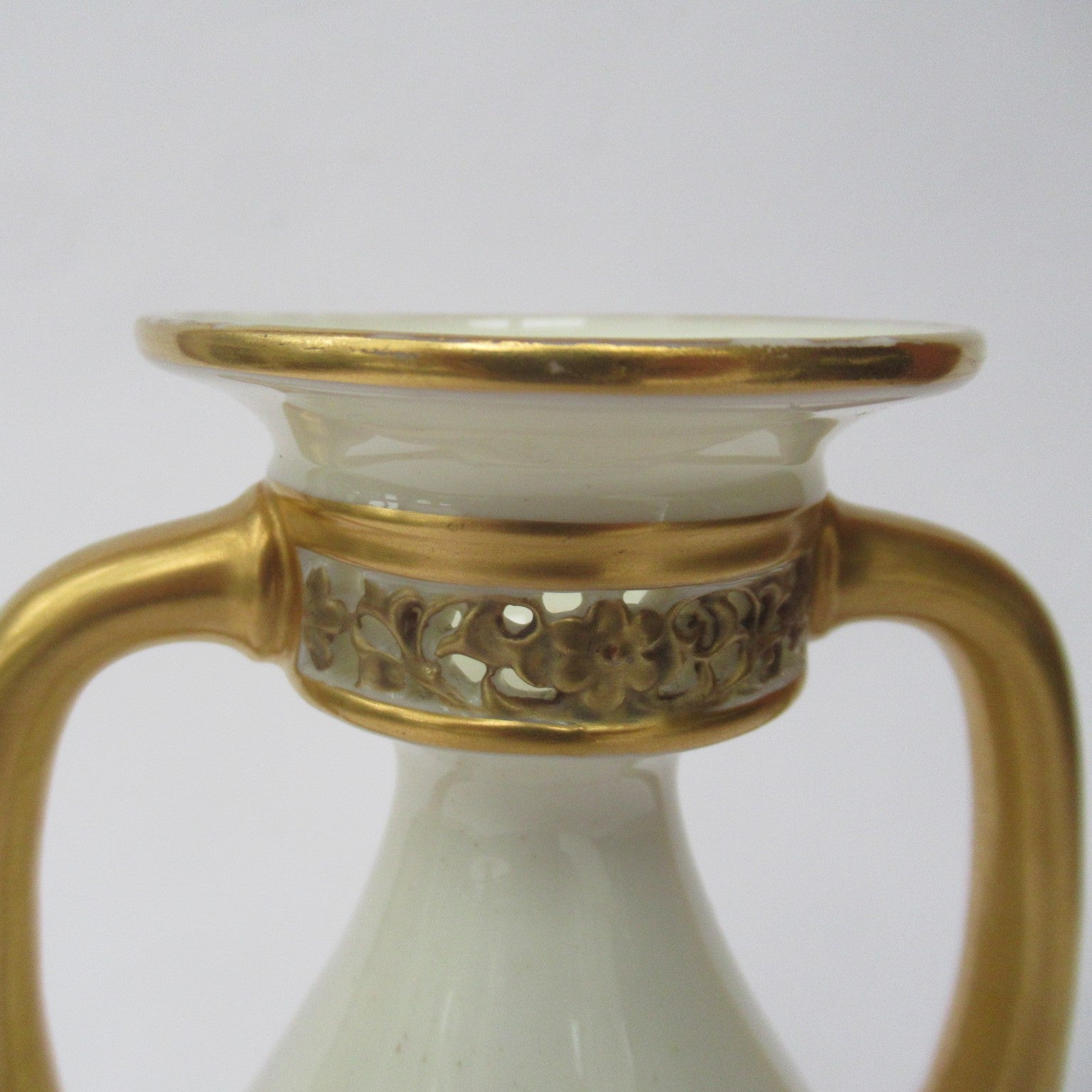 Royal Worcester Aesthetic Period porcelain and gilt vase 1881 in Japanese style
