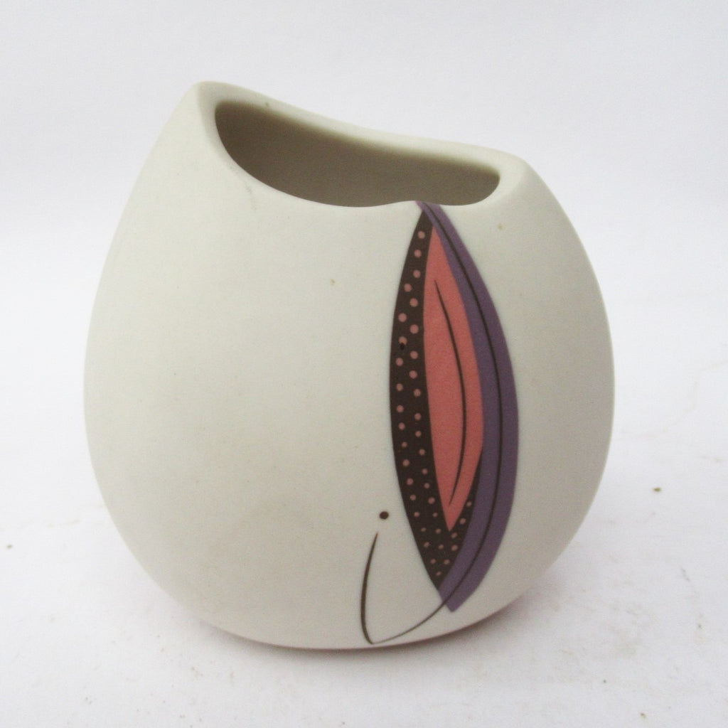 Sue Dyer, British studio pottery porcelain Mishima inlay small vessel, c2000