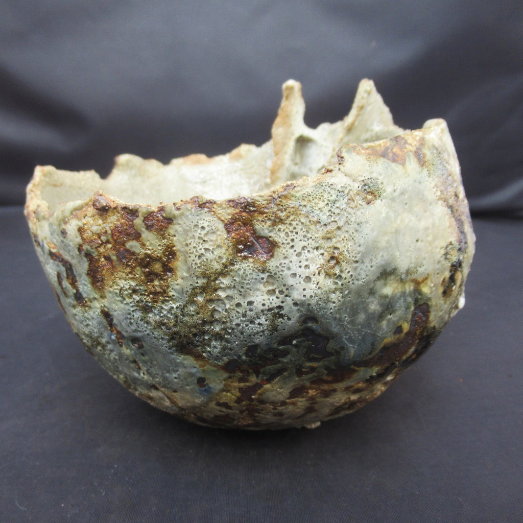 Tamsyn Trevorrow, British contemporary studio pottery Rock Pool bowl
