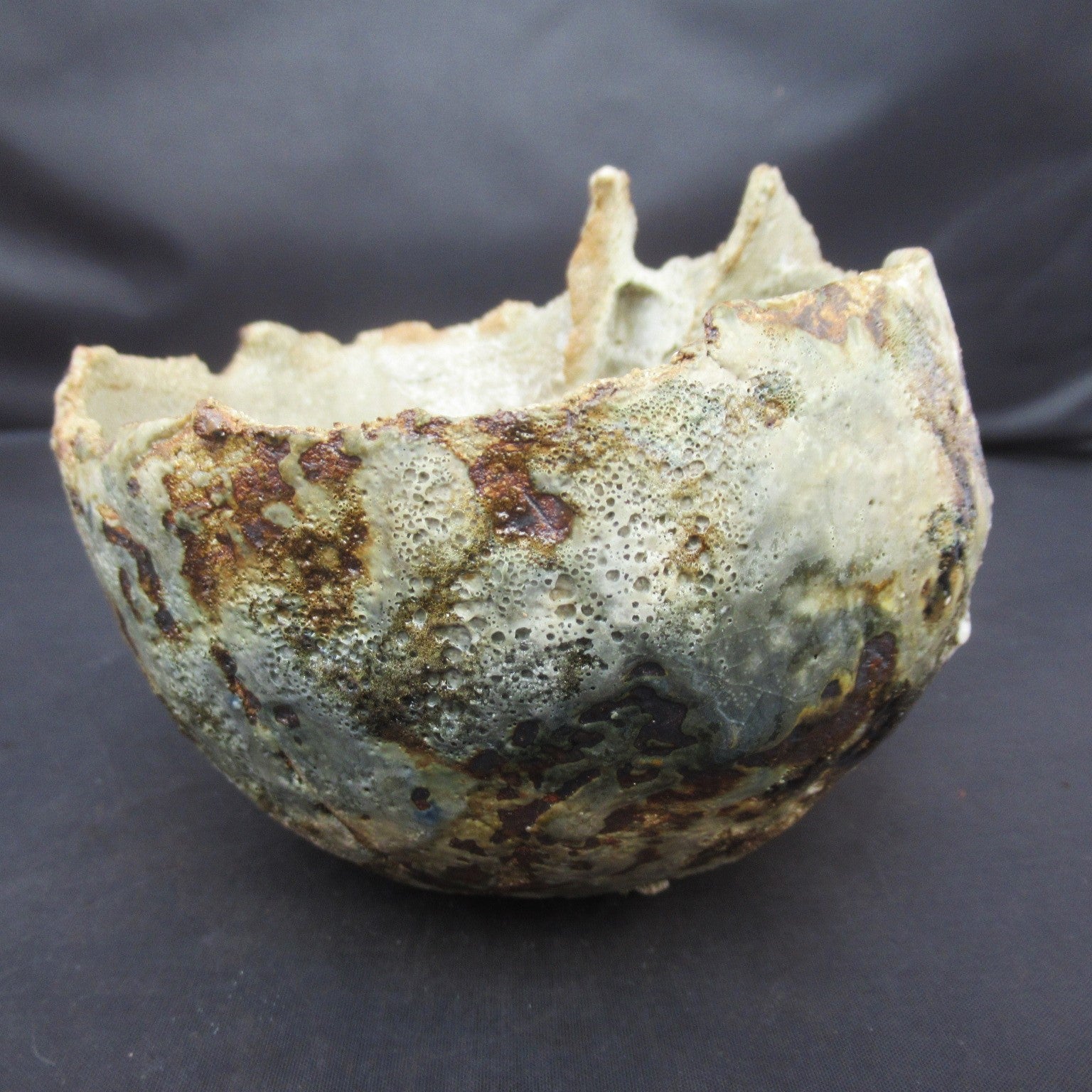 Tamsyn Trevorrow, British contemporary studio pottery Rock Pool bowl