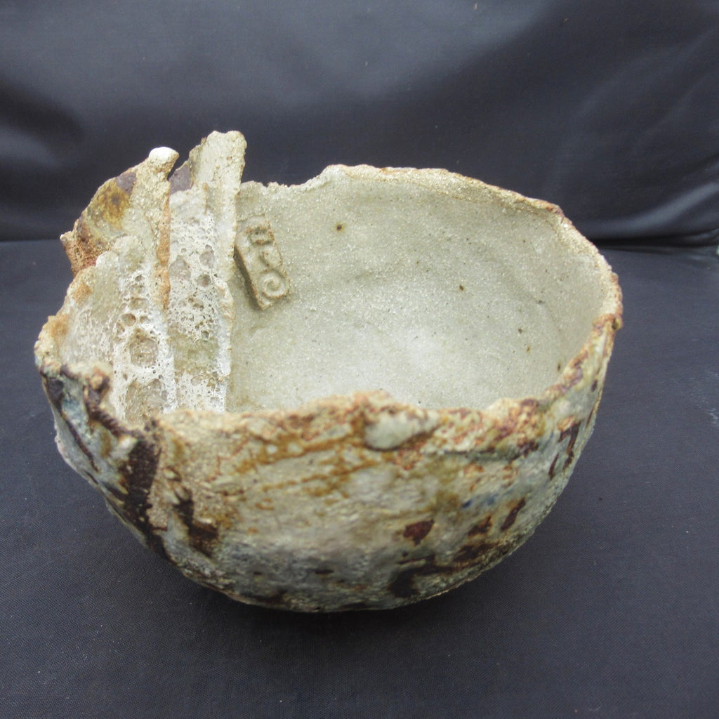 Tamsyn Trevorrow, British contemporary studio pottery Rock Pool bowl