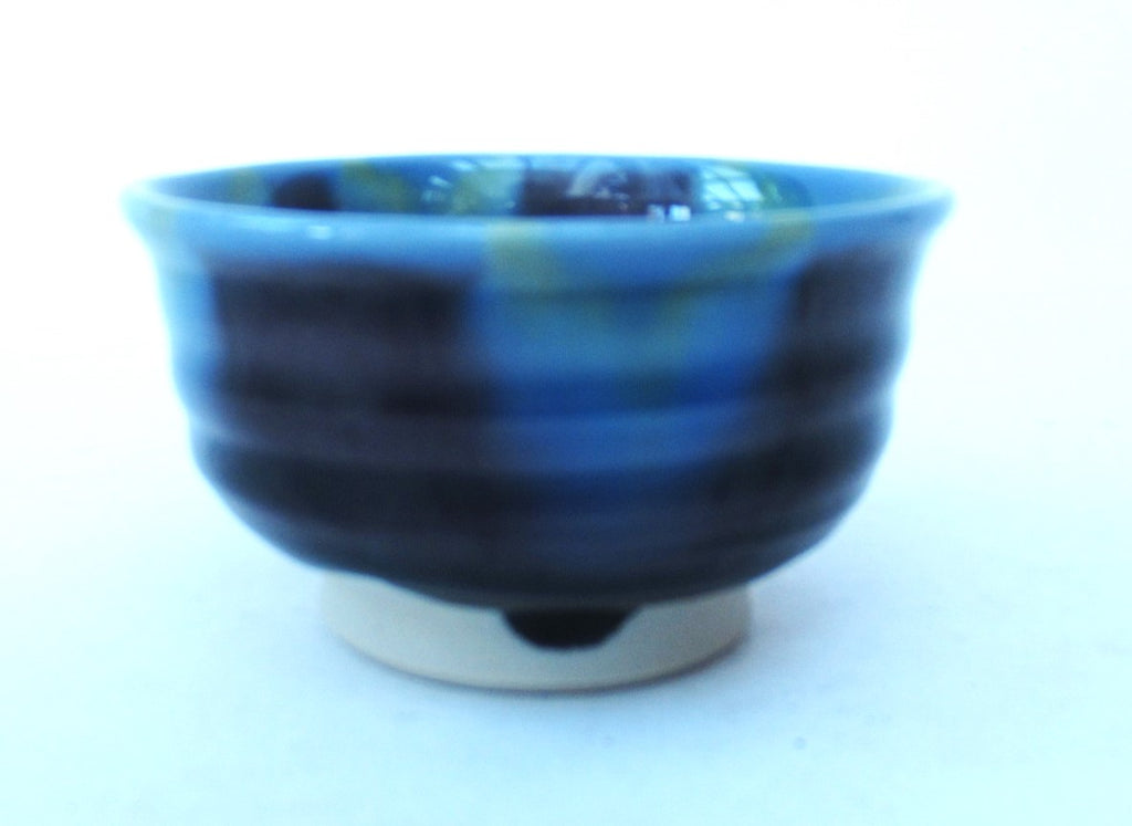 Yasokichi Tokuda, 3rd Generation, Kutani ware porcelain sake cup, c2000